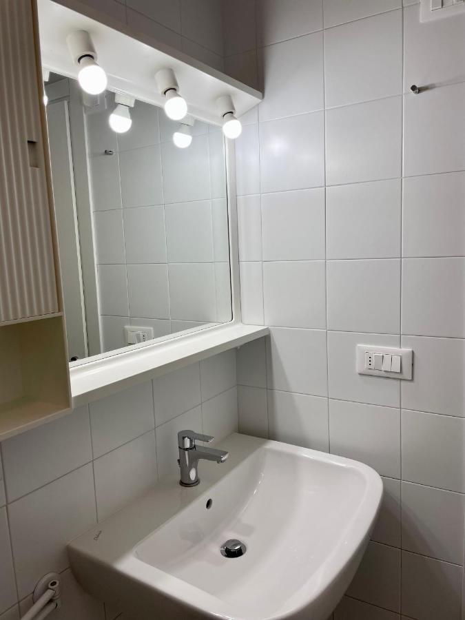 Residence Cristallo 4H Lignano Sabbiadoro Bagian luar foto